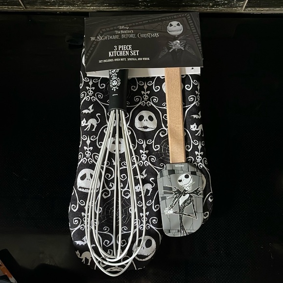 The Nightmare Before Christmas Kitchen Set Disney Oven Mitt Spatula Whisk Jack - Picture 1 of 5
